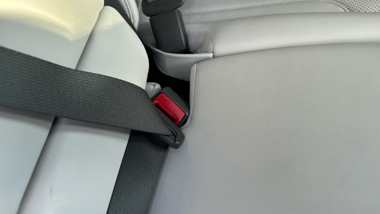 Hyundai SANTA FE 1.6 TGDi Hybrid Ultimate 5dr 4WD Auto Hybrid Estate